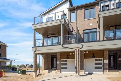36 Thornbird Crescent Main, Brampton, On L7a 0b8