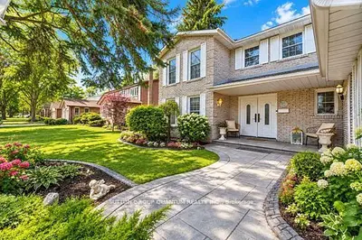 1511 Ifield Road, Mississauga, On L5h 3v8