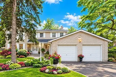 1511 Ifield Road, Mississauga, On L5h 3v8