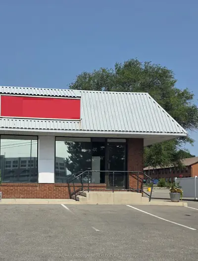 207 Cross Avenue B, Oakville, On L6j 2w9