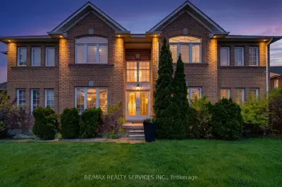 7419 Black Walnut Trail, Mississauga, On L5n 8a4