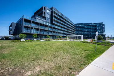 Condo Apartment in Burlington