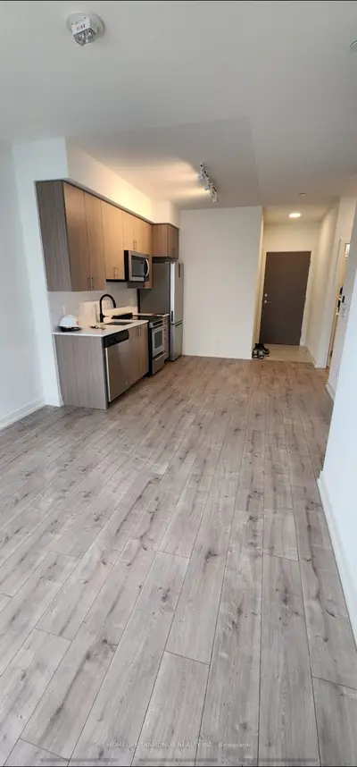10 Wilby Crescent 615, Toronto, On M9n 0b6