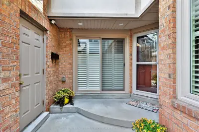 1724 The Chase 6, Mississauga, On L5m 4p2