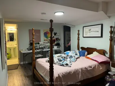 850 Clarkson Road S Studio A, Mississauga, On L5j 2v3