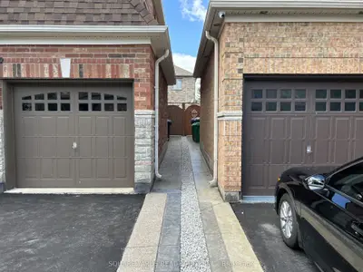 55 Bluffwood Crescent, Brampton, On L6p 2a8