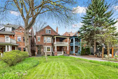 129 Indian Road, Toronto, On M6r 2v5