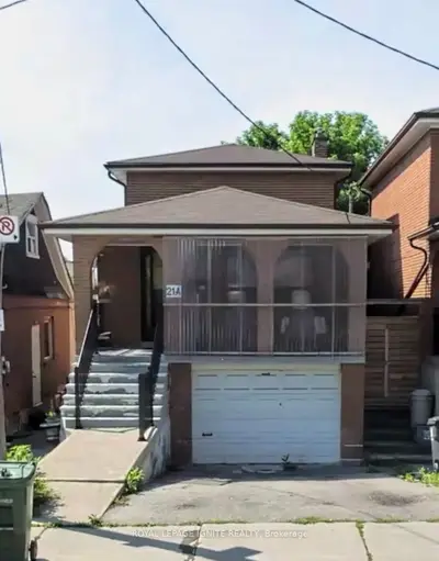 21a Lambton Avenue Bsmt, Toronto, On M6n 2s2