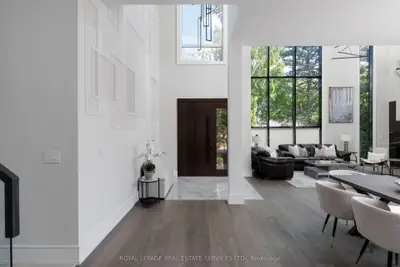 564 Stonecliffe Road, Oakville, On L6l 4n9