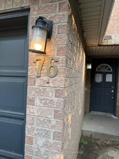 76 Spadina Road 76, Brampton, On L6x 4x6
