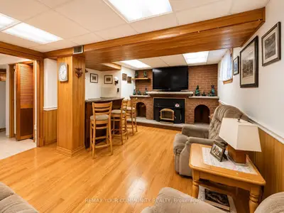 47 Cayuga Avenue, Toronto, On M6n 2g2