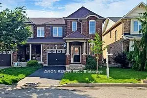 Att/Row/Townhouse in Milton