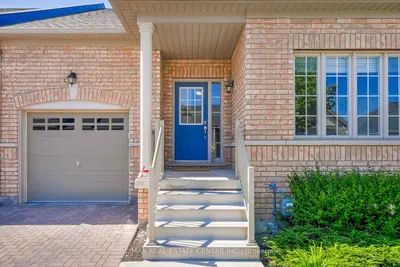 11 Overlea Drive, Brampton, On L6r 4b5