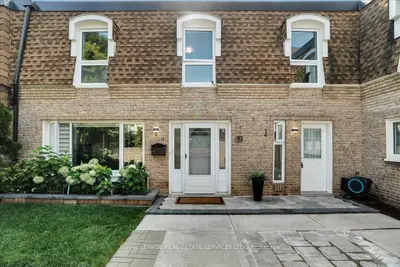 1310 Gulleden Drive 14, Mississauga, On L4x 1y9
