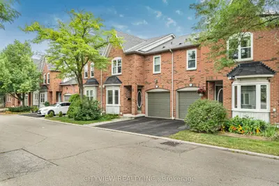5865 Dalebrook Crescent 25b, Mississauga, On L5m 5w9