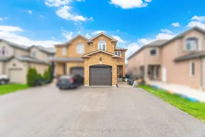 Semi-Detached in Caledon