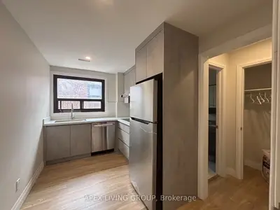 10 Mimico Avenue 2b, Toronto, On M8v 1r1