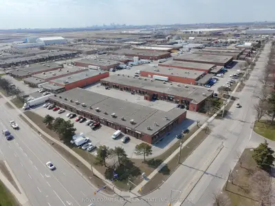 2460 Anson Drive W 9&10, Mississauga, On L5s 1v9