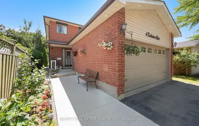 4 Ecclestone Drive, Brampton, On L6x 3l6