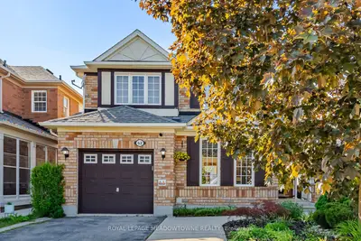 62 Sugarhill Drive, Brampton, On L7a 3n2