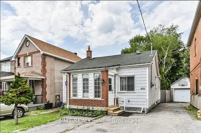 406 Nairn Avenue Main, Toronto, On M6e 4j3