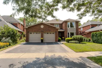 Detached in Burlington