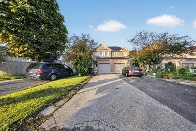 787 Avocado Crescent, Mississauga, On L5w 1h4