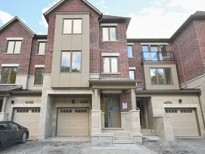 Att/Row/Townhouse in Mississauga