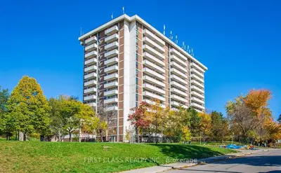 541 Blackthorn Avenue 1415, Toronto, On M6m 5a6
