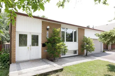 Detached in Mississauga