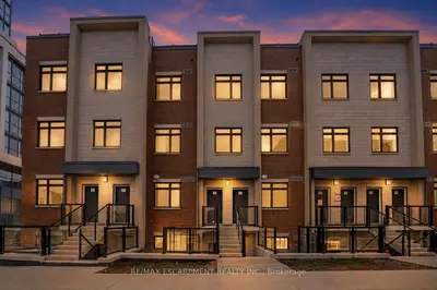 1075 Douglas Mccurdy Common 251, Mississauga, On L5g 0c6