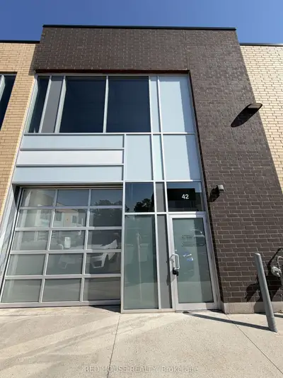 1160 King Road 42, Burlington, On L7t 0c5