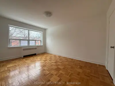 69 Old Mill Terrace 10, Toronto, On M8x 1a1