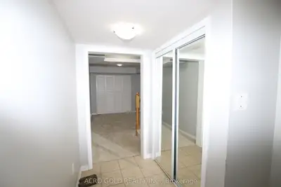 32 Mercedes Road, Brampton, On L7a 0z2