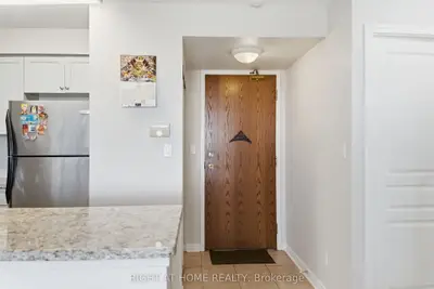 4879 Kimbermount Avenue 607, Mississauga, On L5b 0h8