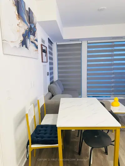 Condo Apartment in Oakville