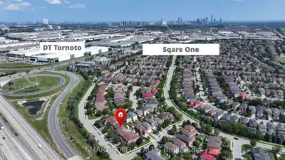 Att/Row/Townhouse in Mississauga