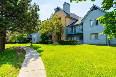95 Trailwood Drive 612, Mississauga, On L4z 3l2