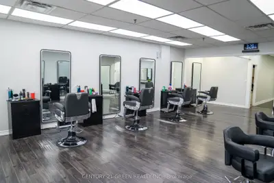 2565 Steeles Avenue E 8, Brampton, On L6t 4l6