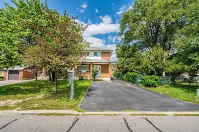 24 Whitburn Crescent, Toronto, On M3m 2s2