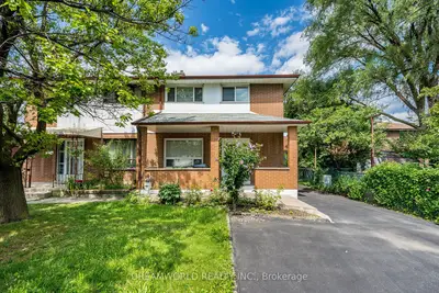 24 Whitburn Crescent, Toronto, On M3m 2s2