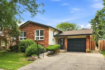 Detached in Burlington