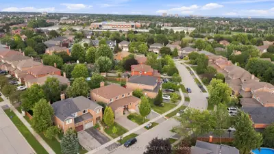 183 Hopewell Road, Oakville, On L6h 5y9