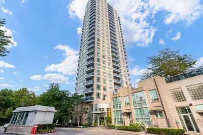 Condo Apartment in Mississauga