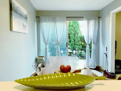 2605 Woodchester Drive #86, Mississauga, On L5k 2e3