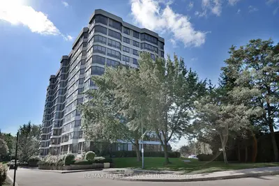 330 Mill Street S 402, Brampton, On L6y 3v3