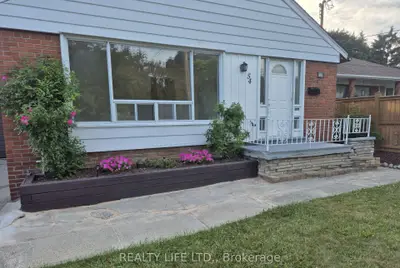 54 Garside Crescent, Toronto, On M6m 2z6