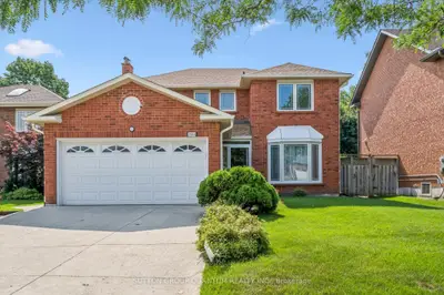 Detached in Oakville