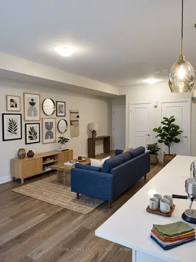 1597 Rose Way 109, Milton, On L9e 1n5