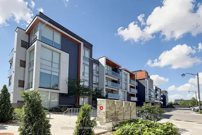 Condo Apartment in Oakville